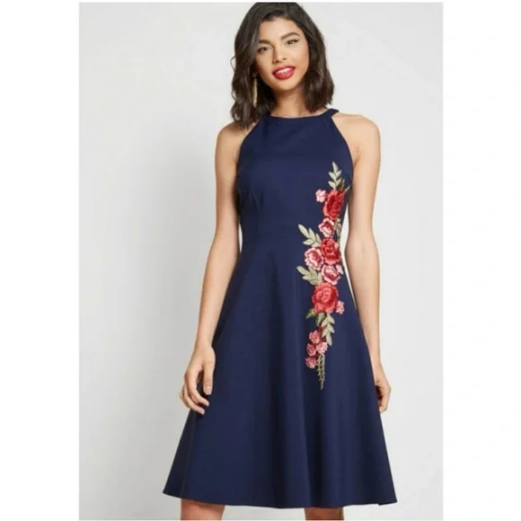 Liza Luxe ModCloth navy embroidered dress NWT - Picture 2 of 14